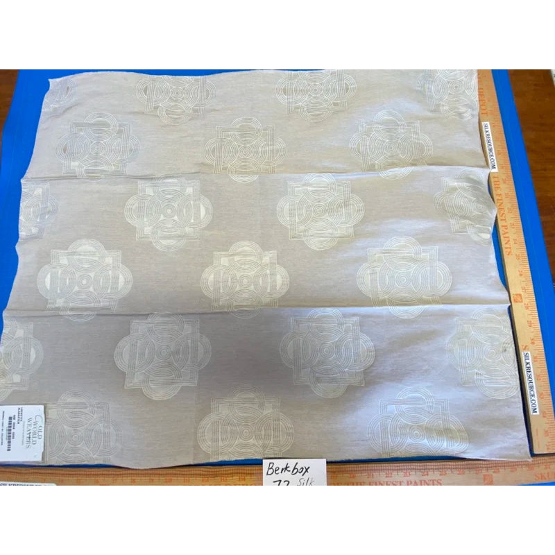33 Berkbox72 Scalamandre Old World Weavers Square Silk Lockette Alabaster Cream White MSRP USD 348/y