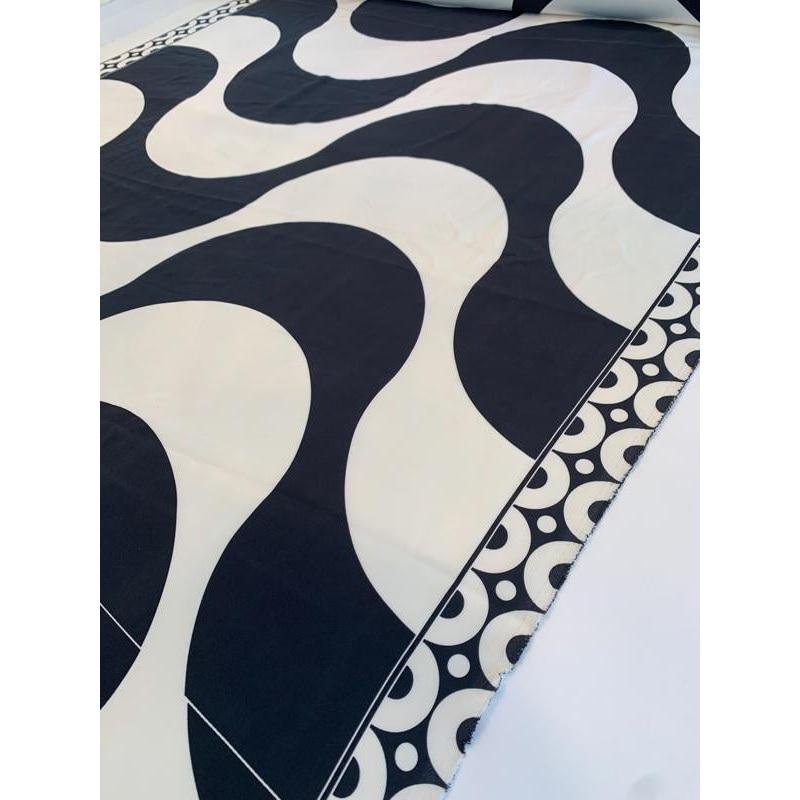 Retro Waves with Double Border Pattern Printed 2-Ply Stretch Silk Crepe Panel - Black / White