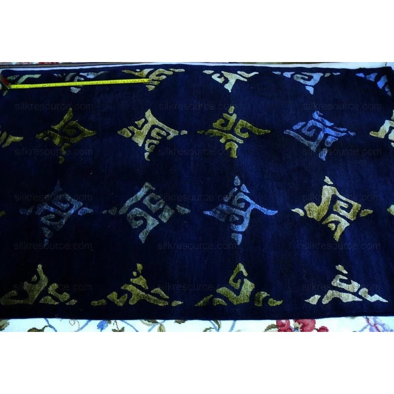 Endless Knot Silk & Wool Tibetan Athana Rug Azure Chartruse 5'x3