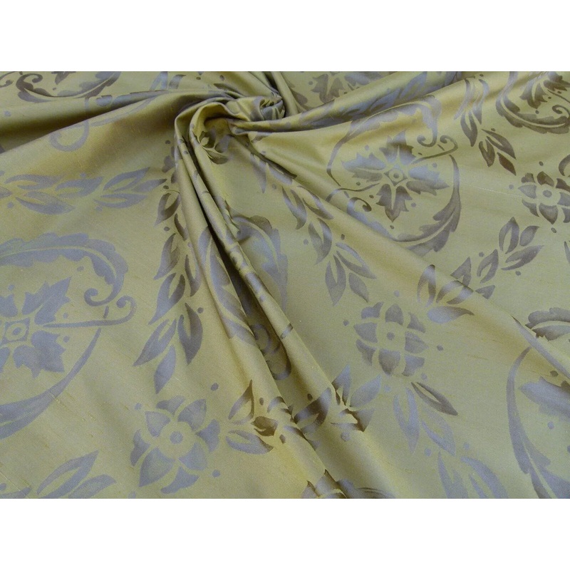 Scalamandre Navonna Midas Neoclassical Silk Lampas Medallion Crest MSRP USD 444/yard Old World Weavers
