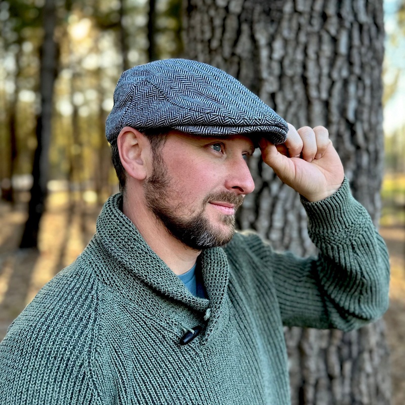 Cabby/Newsboy Herringbone Hat with Scottish Thistle Embroidery Wool Blend Golf Cap Earthy Green/Black