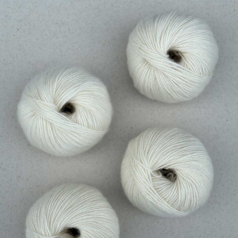 Pascuali Cashmere 6/28 Wool White 54