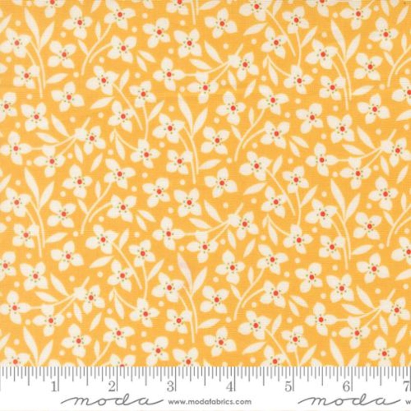 Summers End Forget Me Not Cotton Quilting Fabric - Sunflower 35435 13
