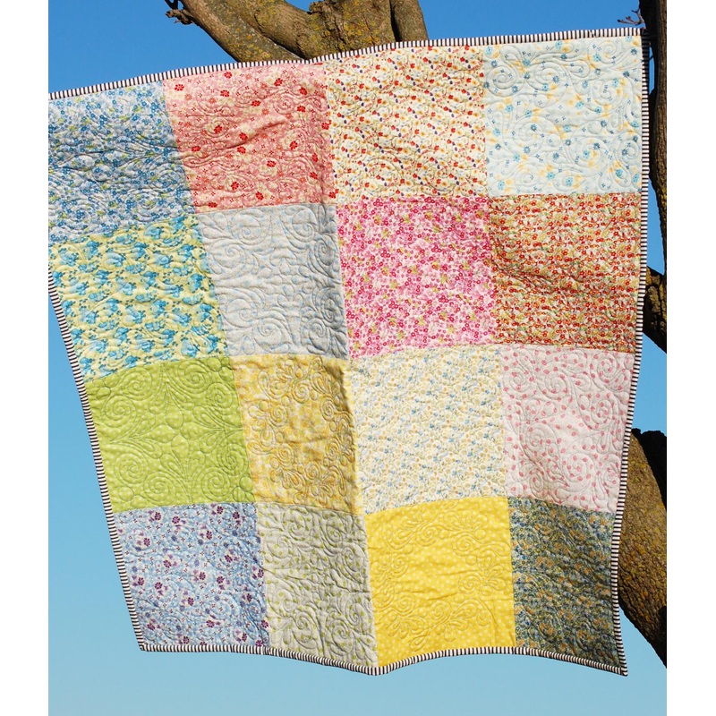 Quilt-Charm Tablets Kaye England--37"x37"