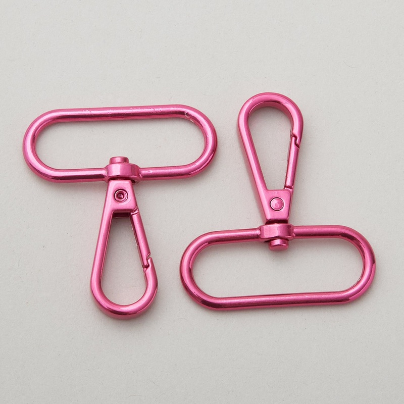 Sallie Tomato Tula Pink 1-1/2" Swivel Hook Oval Ring - Set of Two Pink