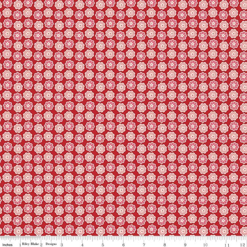 SALE Home Town Holiday Wreath C14917 Schoolhouse Red - Riley Blake Designs - Christmas - Lori Holt - Quilting Cotton Fabric