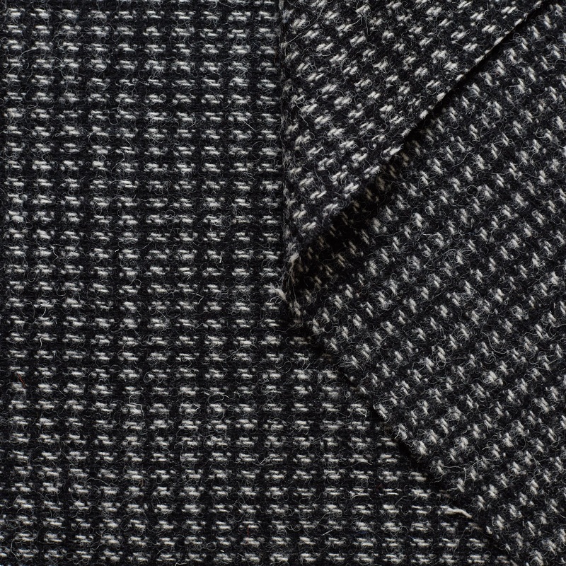T22A01001 | Dotted Lines Tweed Black