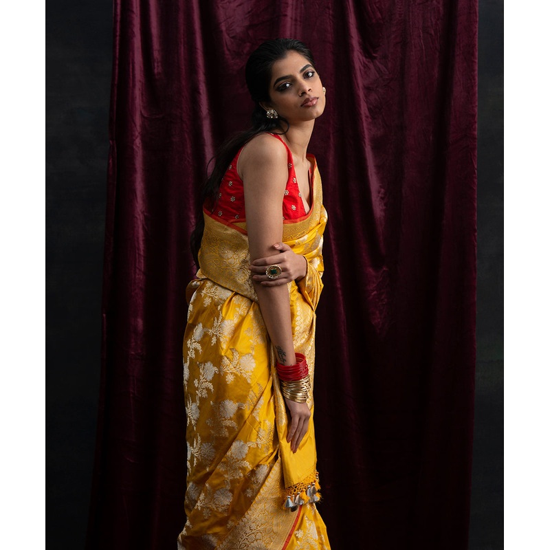 Yellow Handloom Pure Katan Silk Banarasi Saree with Kadhwa Jangla and Paisley Border