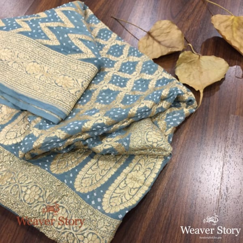 Handwoven Light Grey Bandhej Dupatta