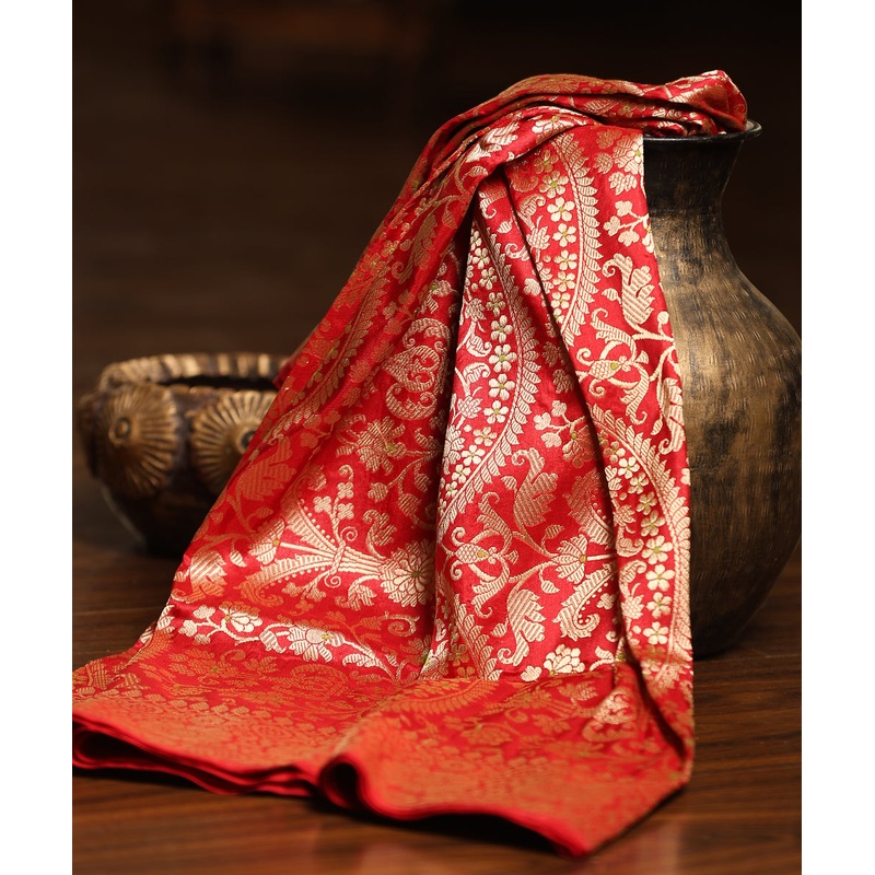 Red Handloom Pure Katan Silk Banarasi Dupatta With Kadhwa Border And Green Meenakari