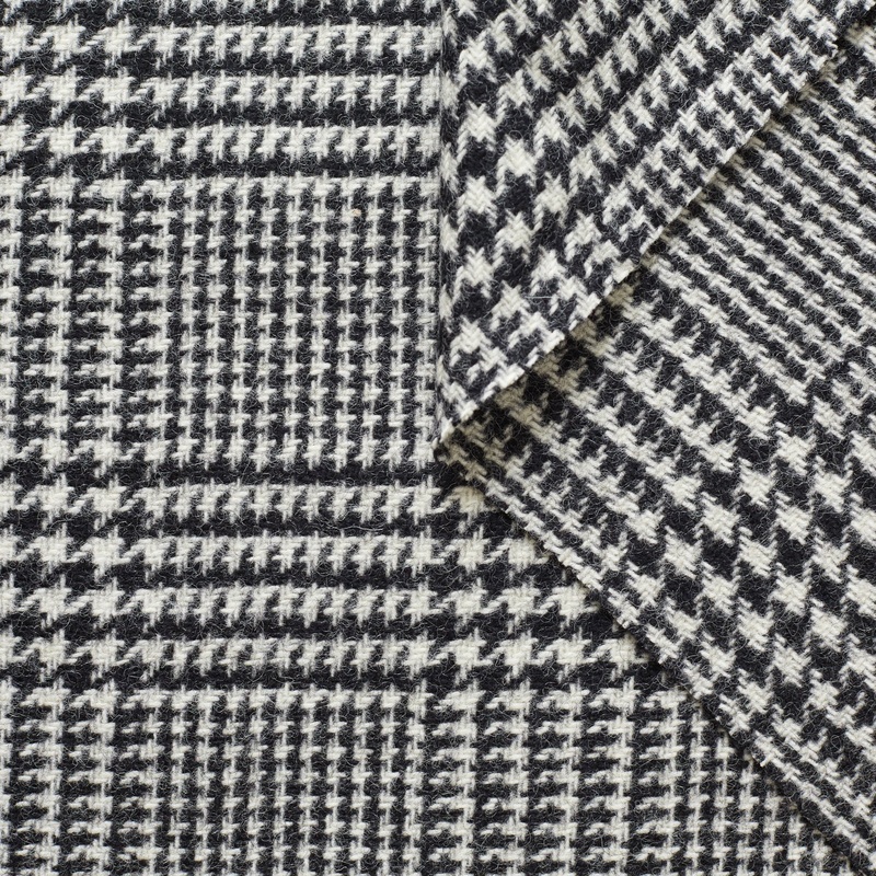 T22A01094 | Large Prince of Wales Tweed Black