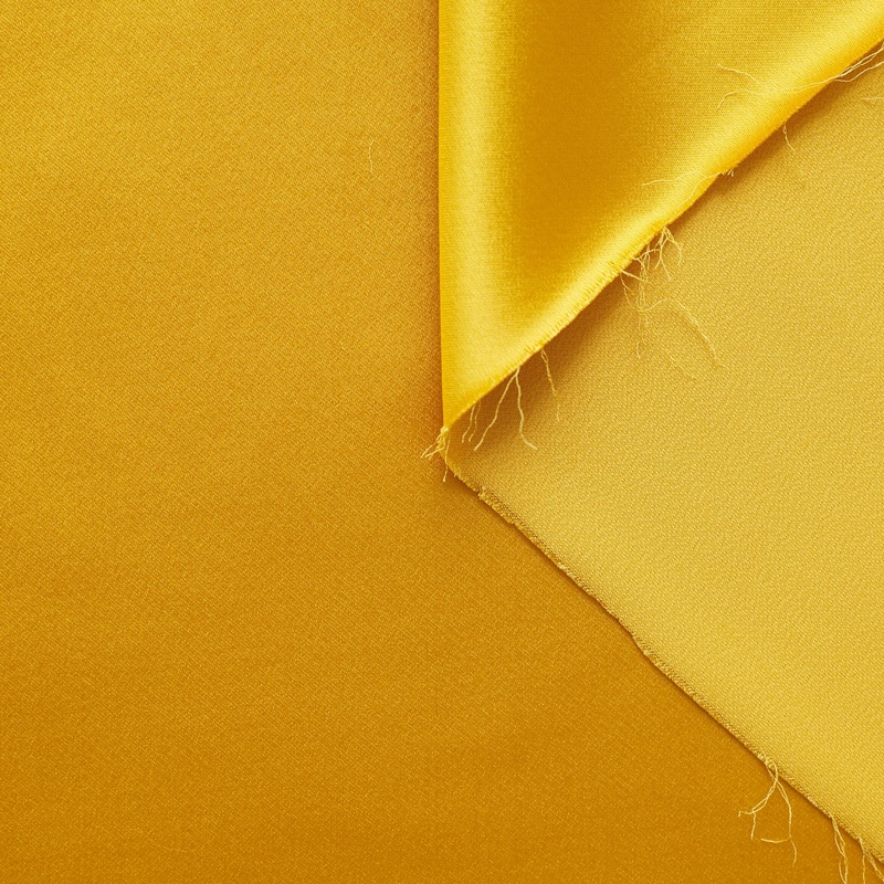 T21C00652 | Liquid Viscose Satin Sugar Swizzle