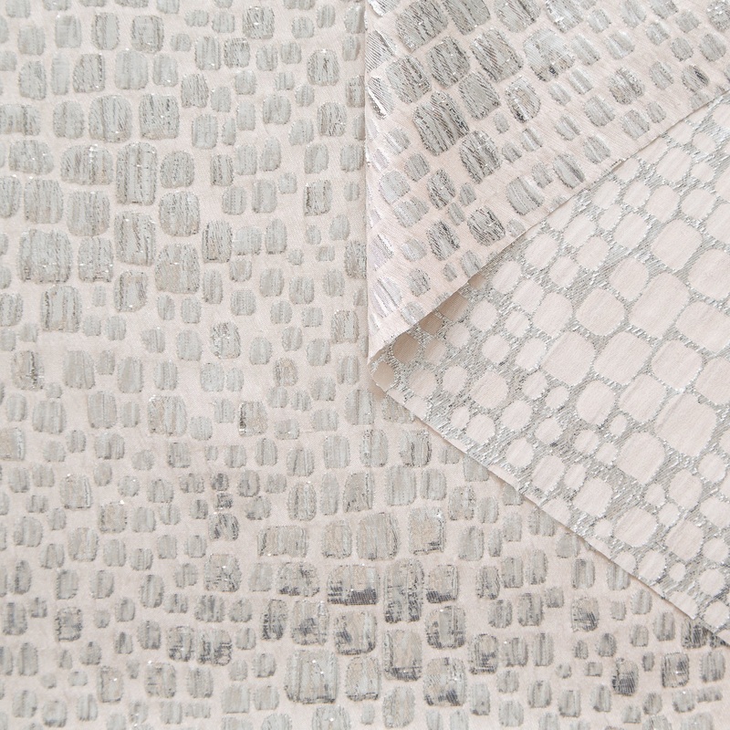 T25M12608 | Lam Scales Silk Jacquard Whitecap Gray