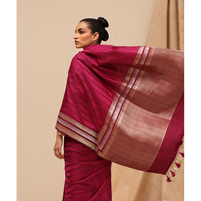 Purple And Pink Handloom Pure Satin Silk Tanchoi Banarasi Saree With Zari Border
