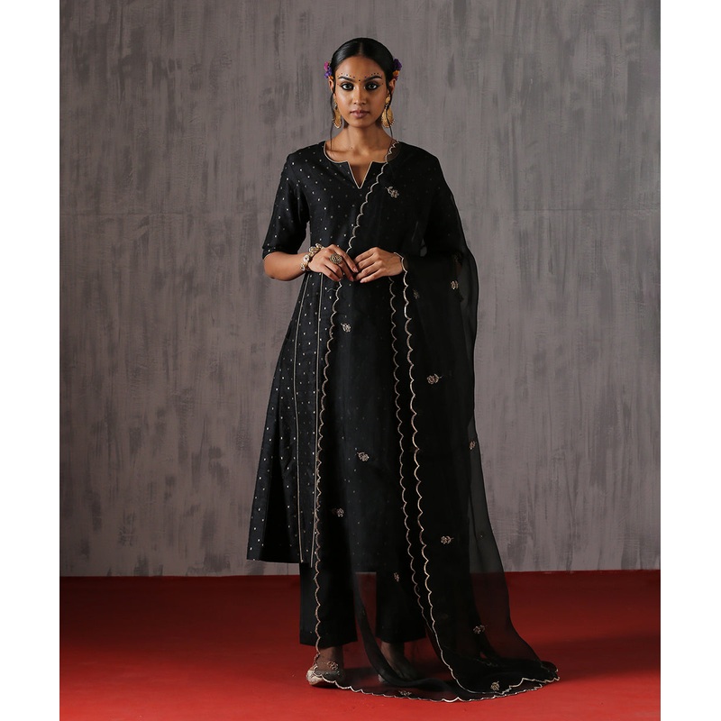 Black Organza Dupatta With Scallop Border And Booti
