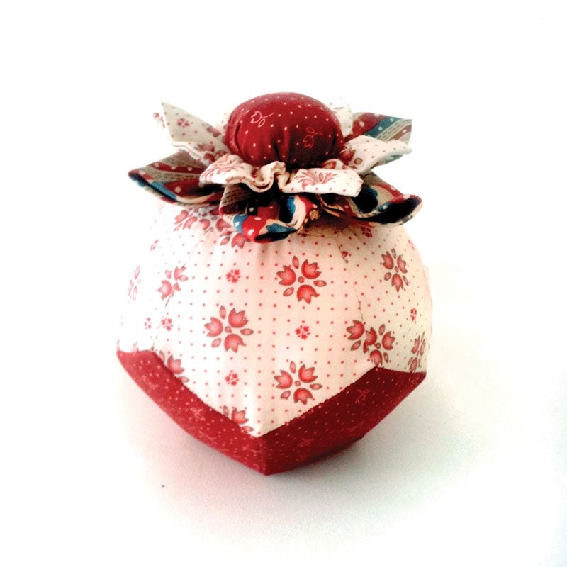 Floral Delights Pincushion Pattern