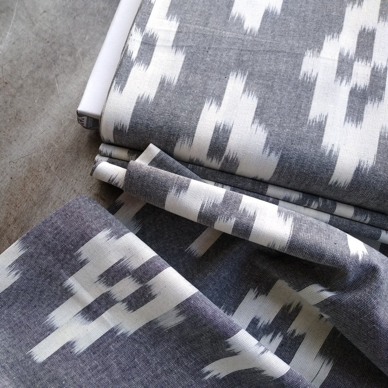 Woven Ikat / Big Grey