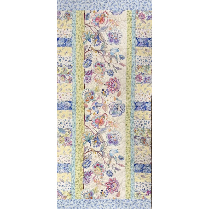 Fab-Focus Tablerunner - Daydream, no pattern
