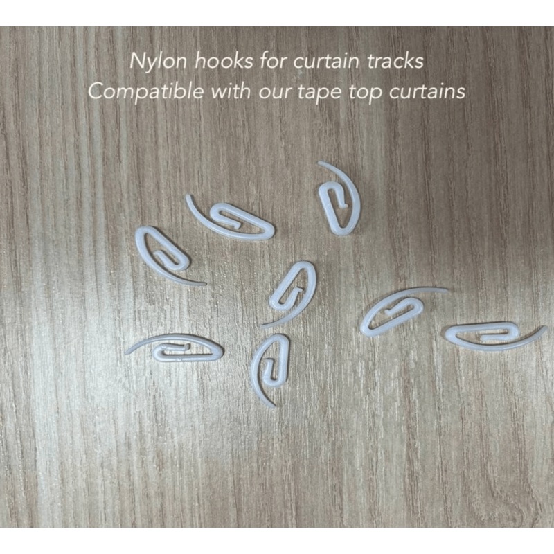 Set of nylon hooks (16 pieces)
