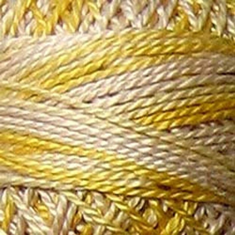 Variegated Pearl Cotton Blurry Vanilla M67