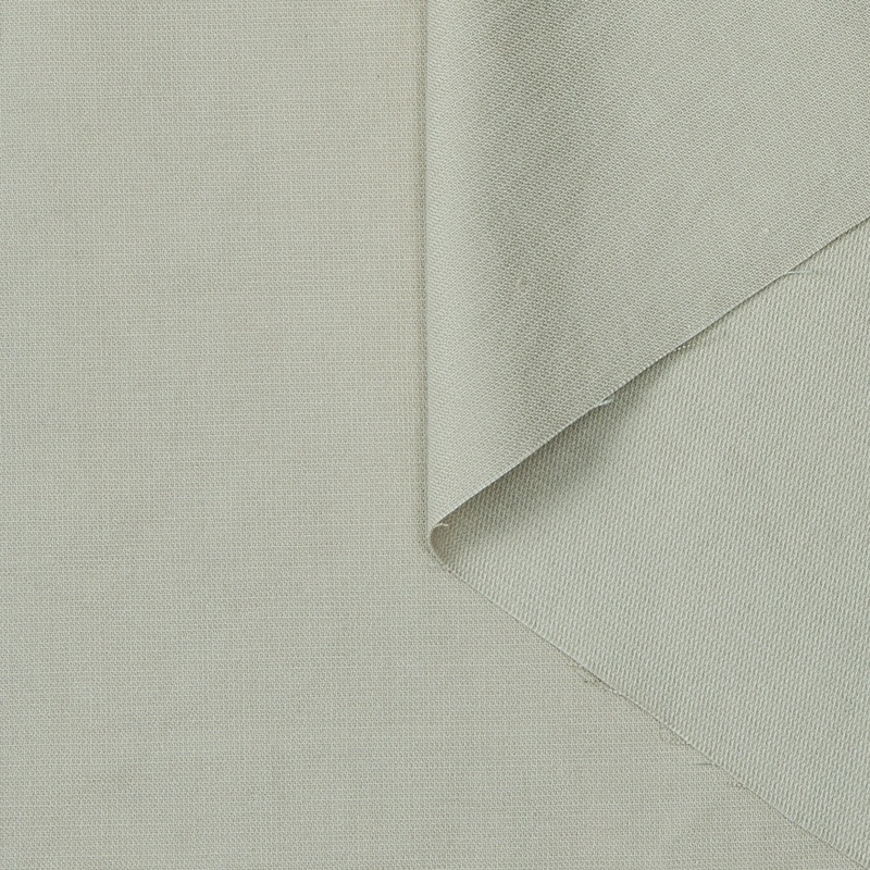 30S COTTON TENCEL WOVEN GABARDINE GRAY MORN 13-0403TCX
