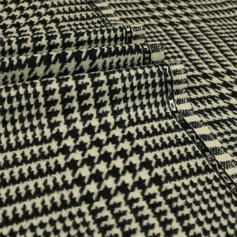 Snowdonia - Glen Check Lambswool Coating Black & White