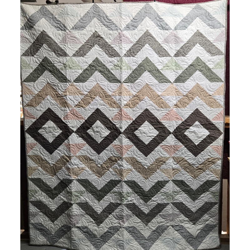 Store Sample- Twin Quilt- Mirrow Image
