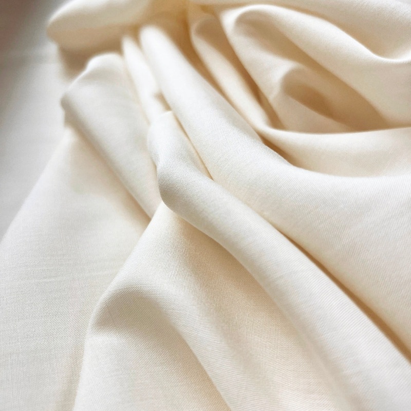 Remnant - Fine Viscose Plain - Alabaster (1m)