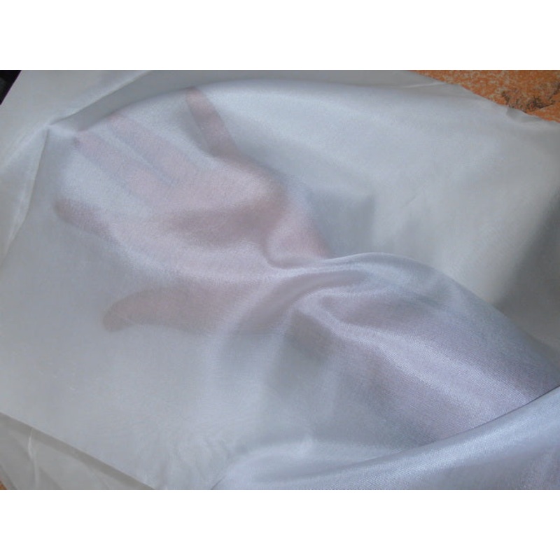4 x 4 natural{off white}silk organza fabric dyeable 44/54" wide off-white