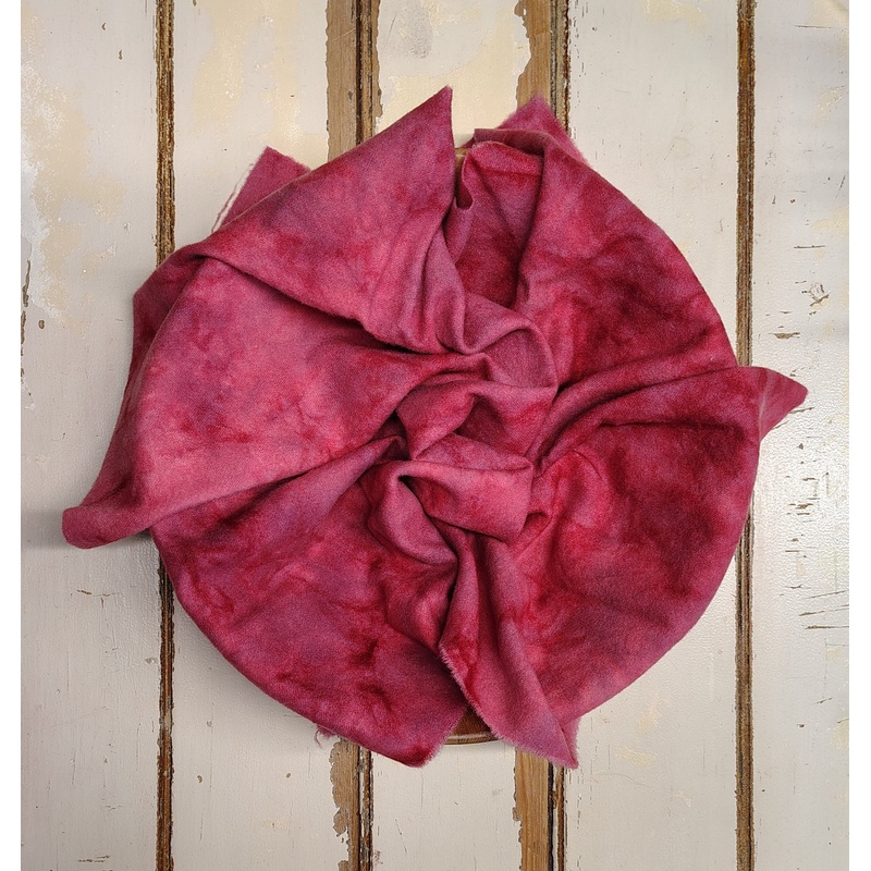 WINE ROSE 00 M Hand Dyed Wool