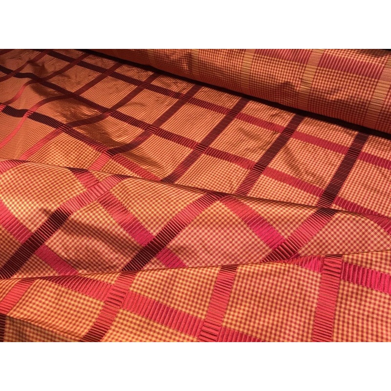 By Yard Kravet 100% Silk Taffeta Plaid Ruby Red Square Dazzling! MSRP USD 200 #1572