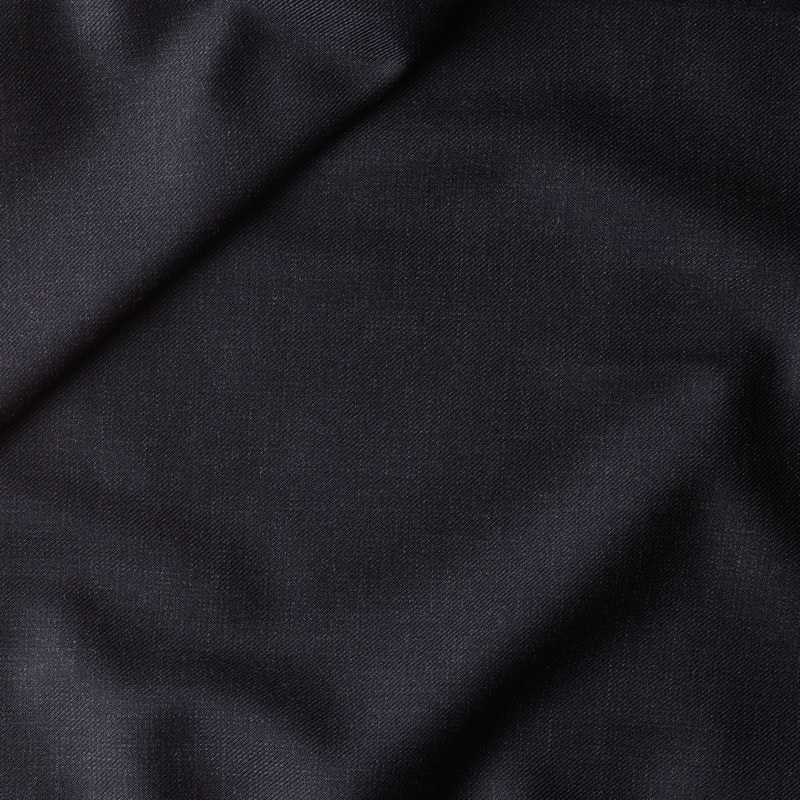 WT11 : Worsted Classics Char-Navy Hairline