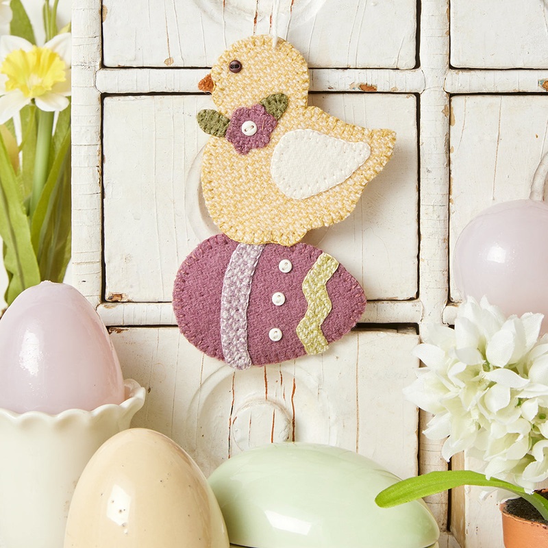 Chick on Easter Egg Ornament Kit & Pattern