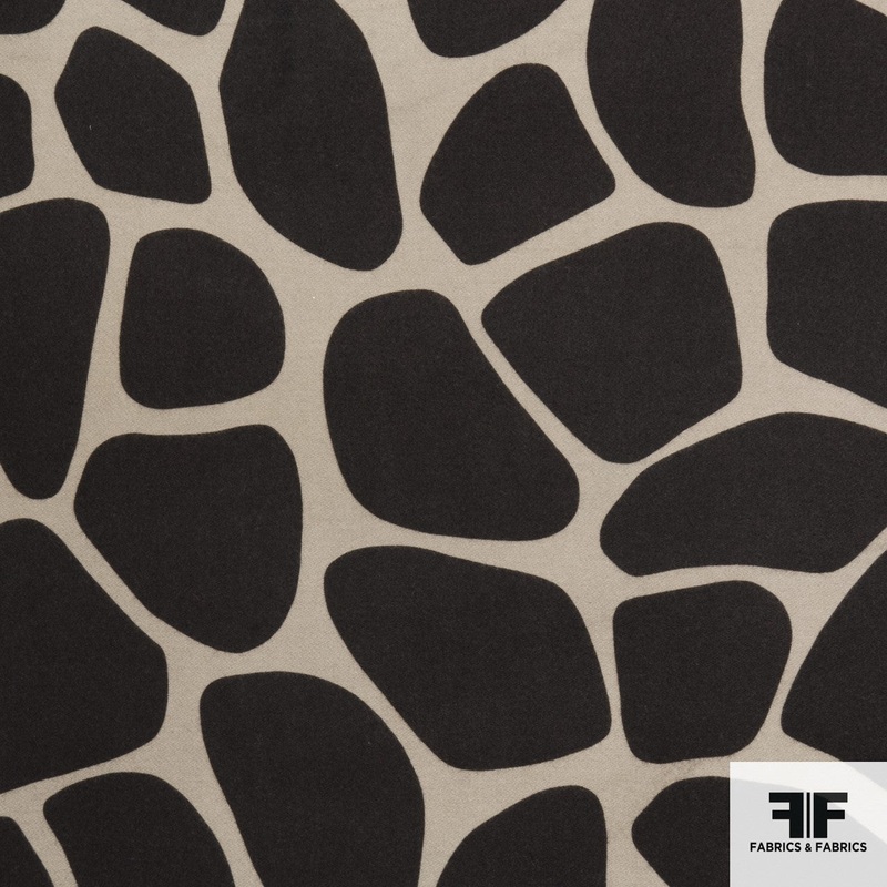 Giraffe Animal Printed Wool - Dark Brown/Taupe