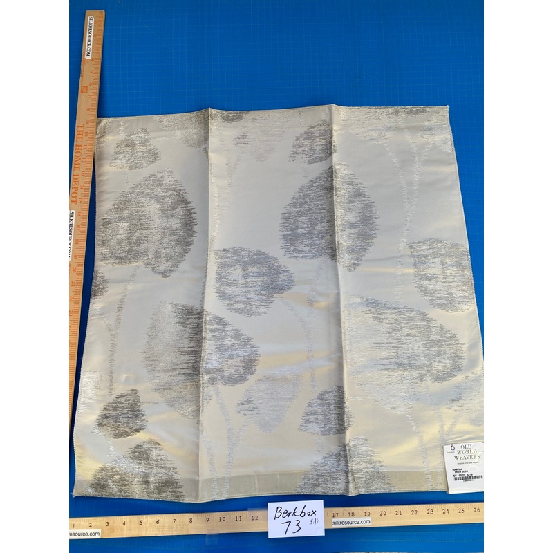 6 Berkbox73 Square Silk Blend by Old World Weavers Isabella Moon Glow Gray White MSRP USD 428/y
