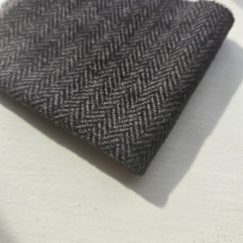 Wool Cut - Small - Dark Grey Chevron