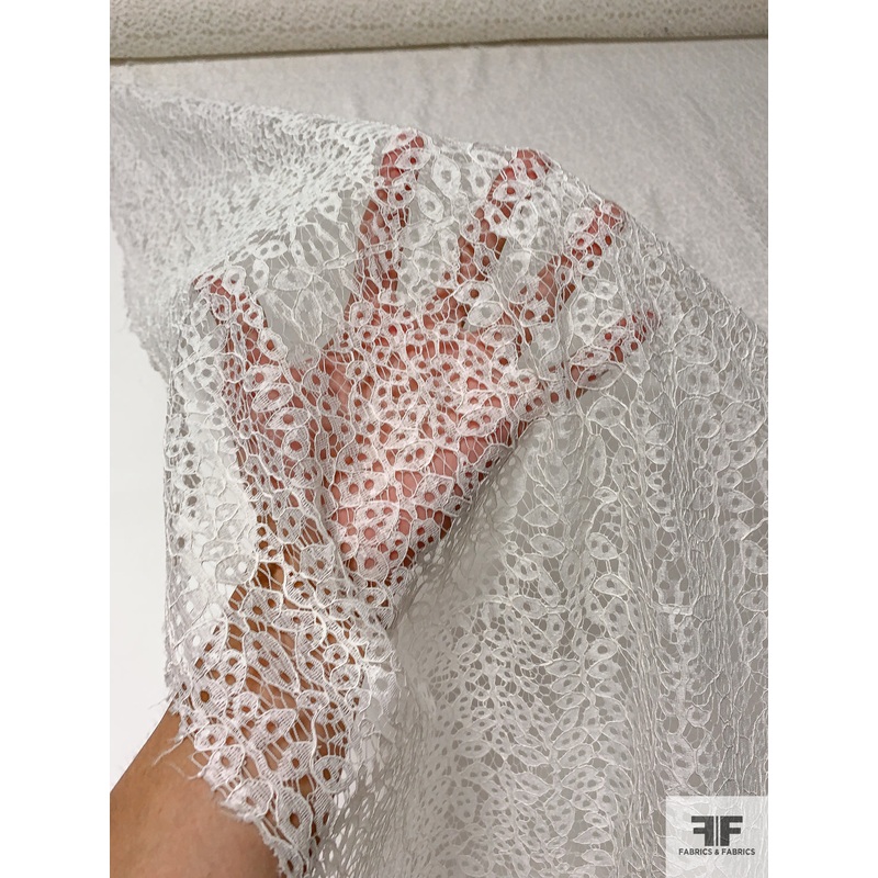 Italian Leaf Pattern Lace with Fine Cording - Off-White