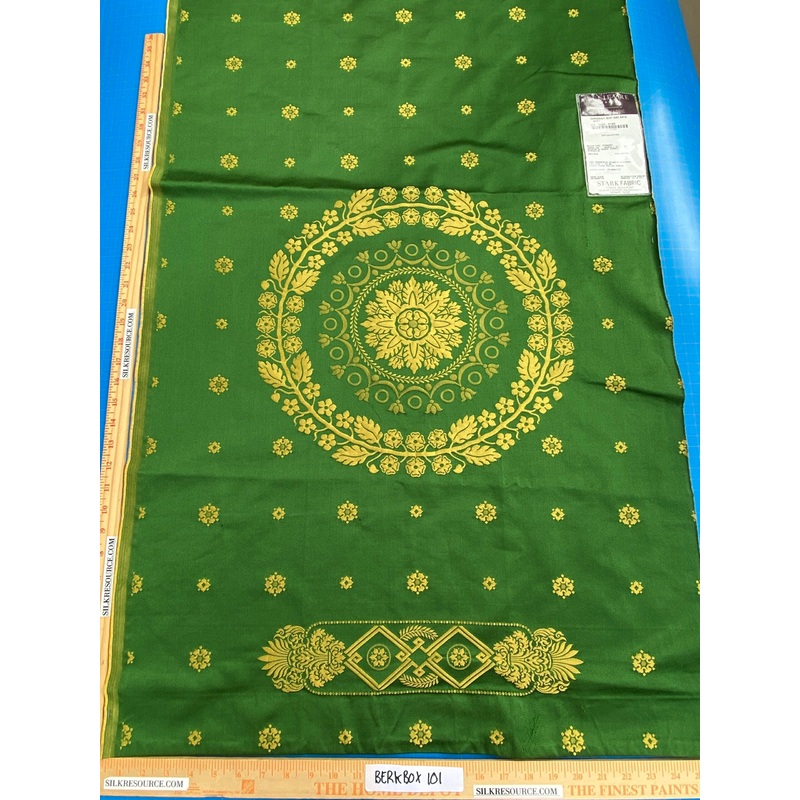 8 Berkbox101 Square Silk by Lelievre Paris Gericault Seat and Back Vert Green White House Neoclassic Medallion 25"L x 58"W MSRP USD500+/y