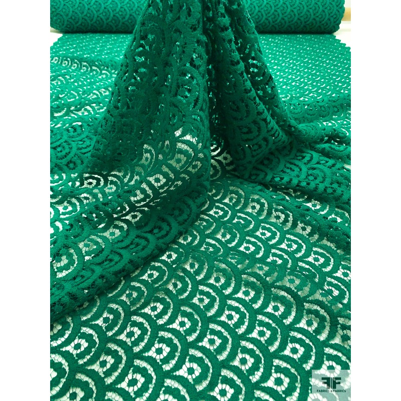 Single Scalloped Art Deco French Wool-Blend Lace - Emerald Green