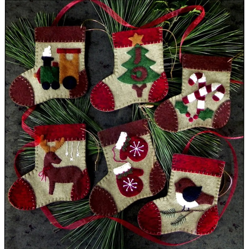 Kit Warm Feet Ornaments